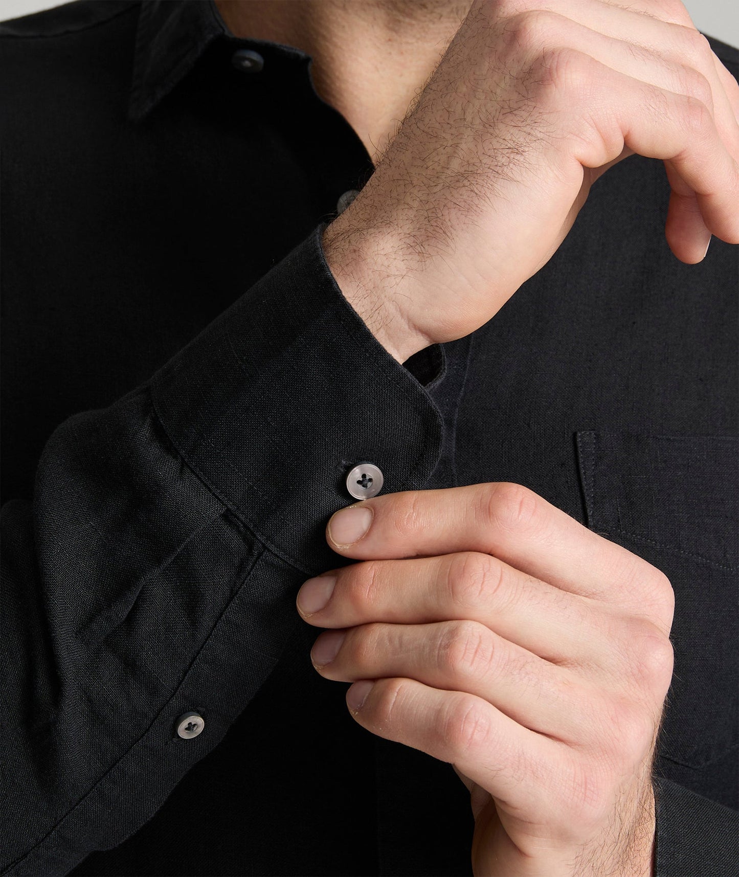 UNTUCKit Wrinkle-Resistant Linen Vin Santo Shirt Black