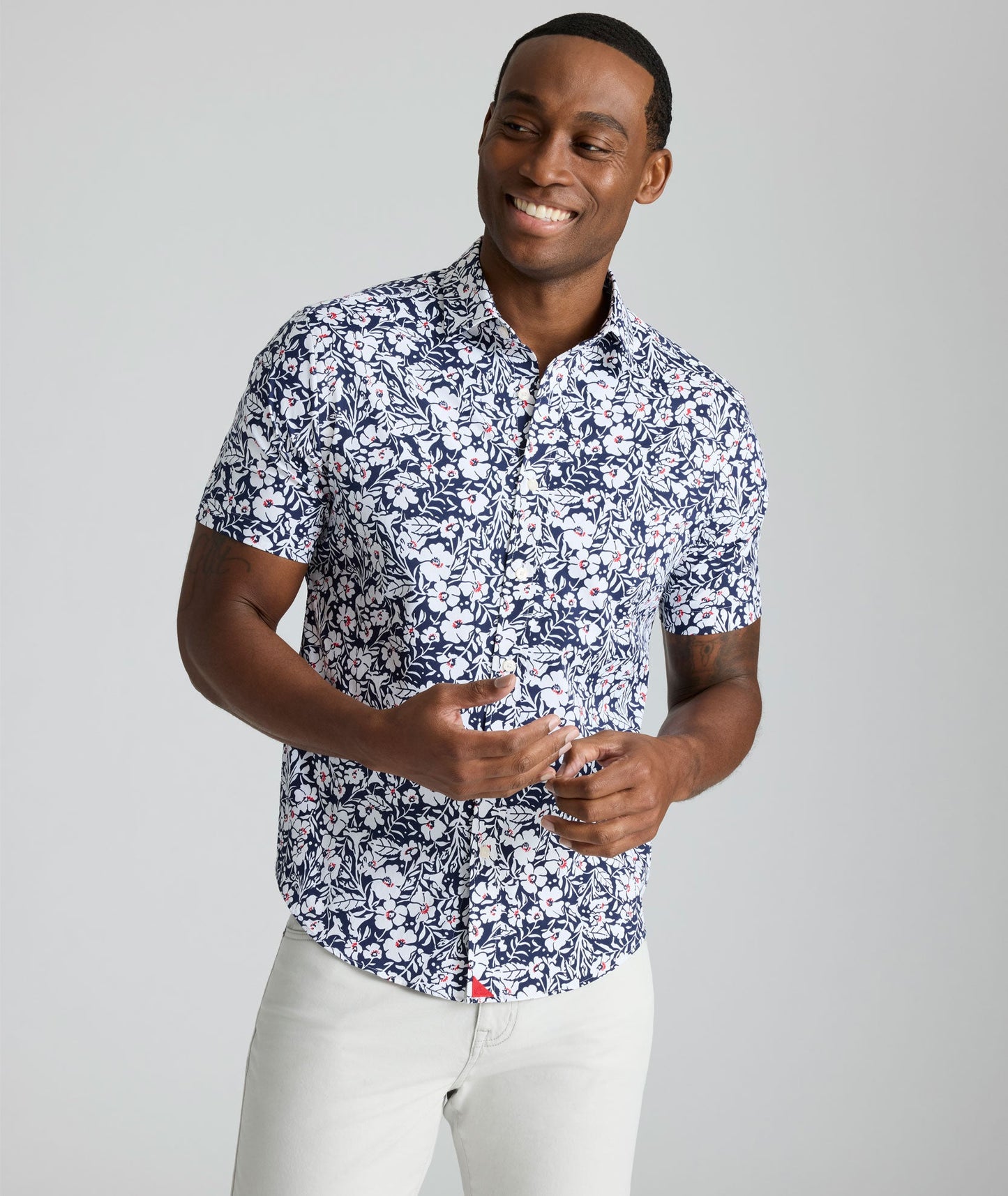 UNTUCKit Performance Short-Sleeve Connor Shirt Navy & White Floral Print