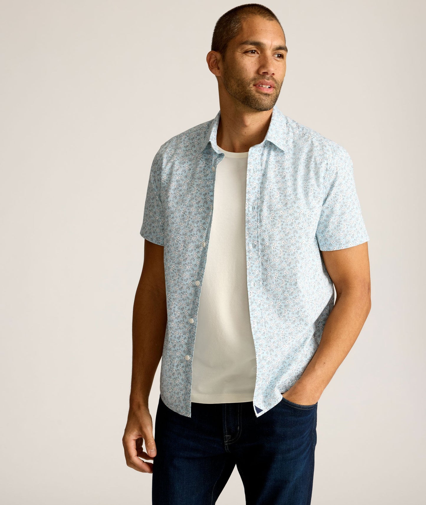 UNTUCKit Stretch Cotton Short-Sleeve Ashford Shirt Blue Floral Print | Fair Trade Certified