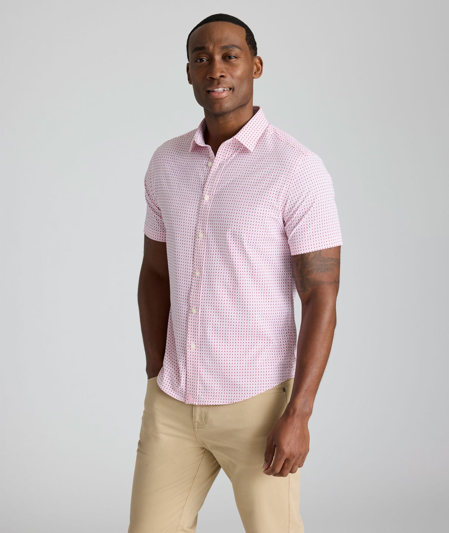 UNTUCKit Performance Short-Sleeve Ireton Shirt Pink Geo Print | Ireton