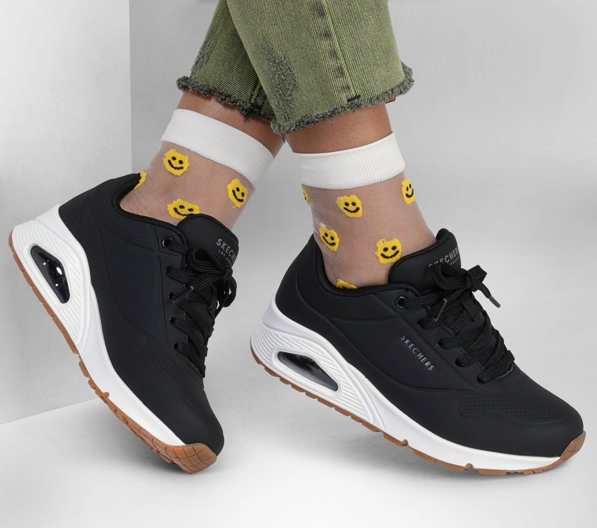 Skechers On sale | Women UNO - Stand on Air