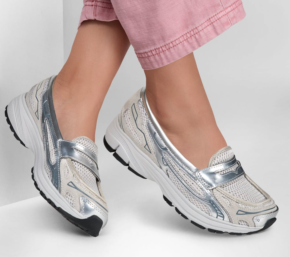 Skechers US | Women Var-City