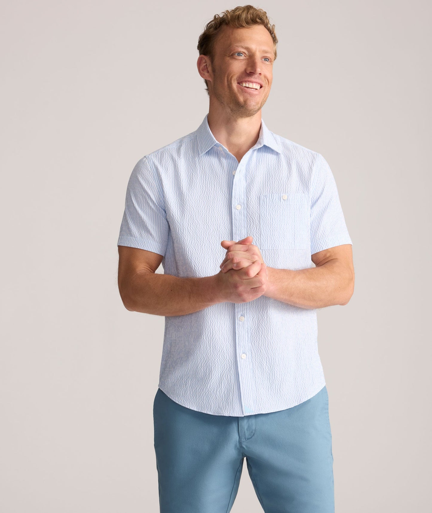 UNTUCKit Performance Seersucker Short-Sleeve Shirt Light Blue & White Stripe | Forbes