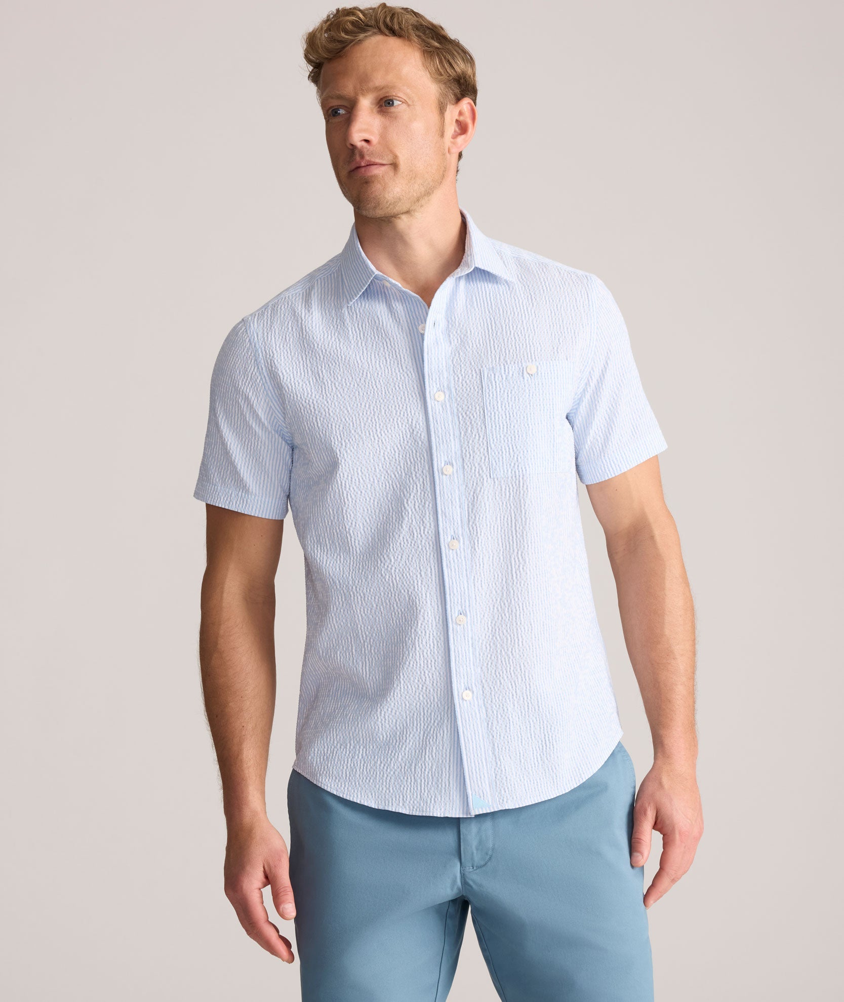 UNTUCKit Performance Seersucker Short-Sleeve Shirt Light Blue & White Stripe | Forbes