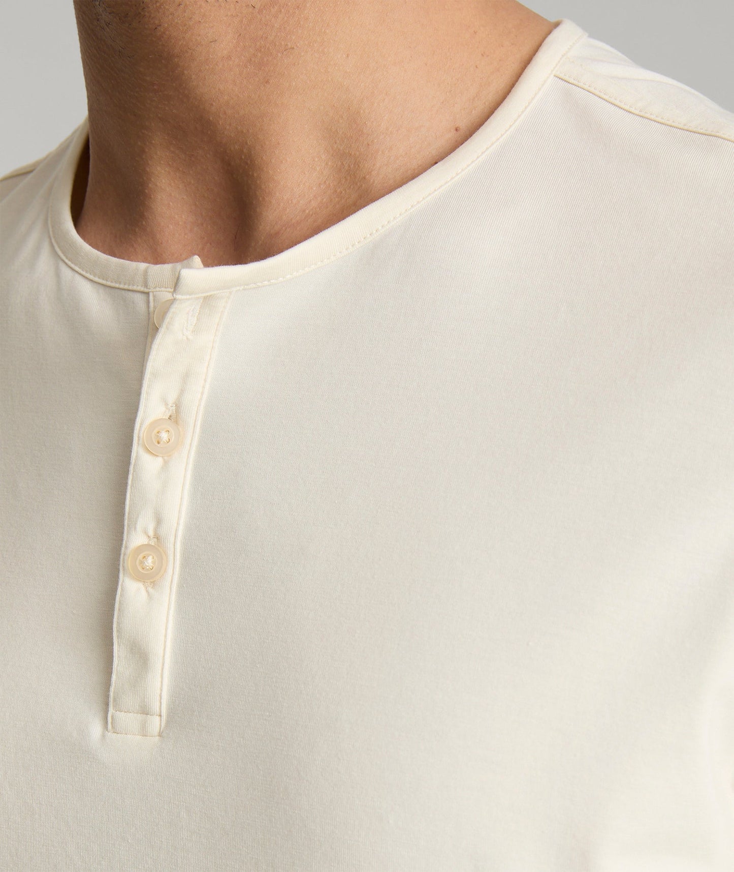 UNTUCKit EcoSoft™ Short-Sleeve Henley Ecru