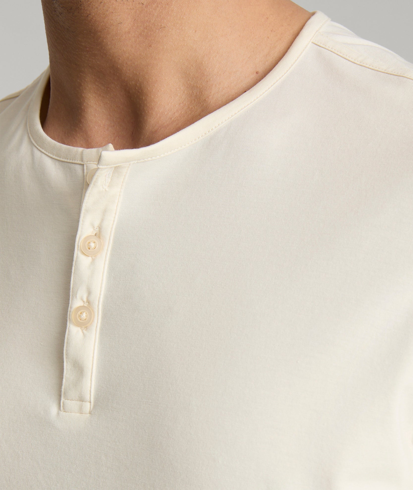UNTUCKit EcoSoft™ Short-Sleeve Henley Ecru