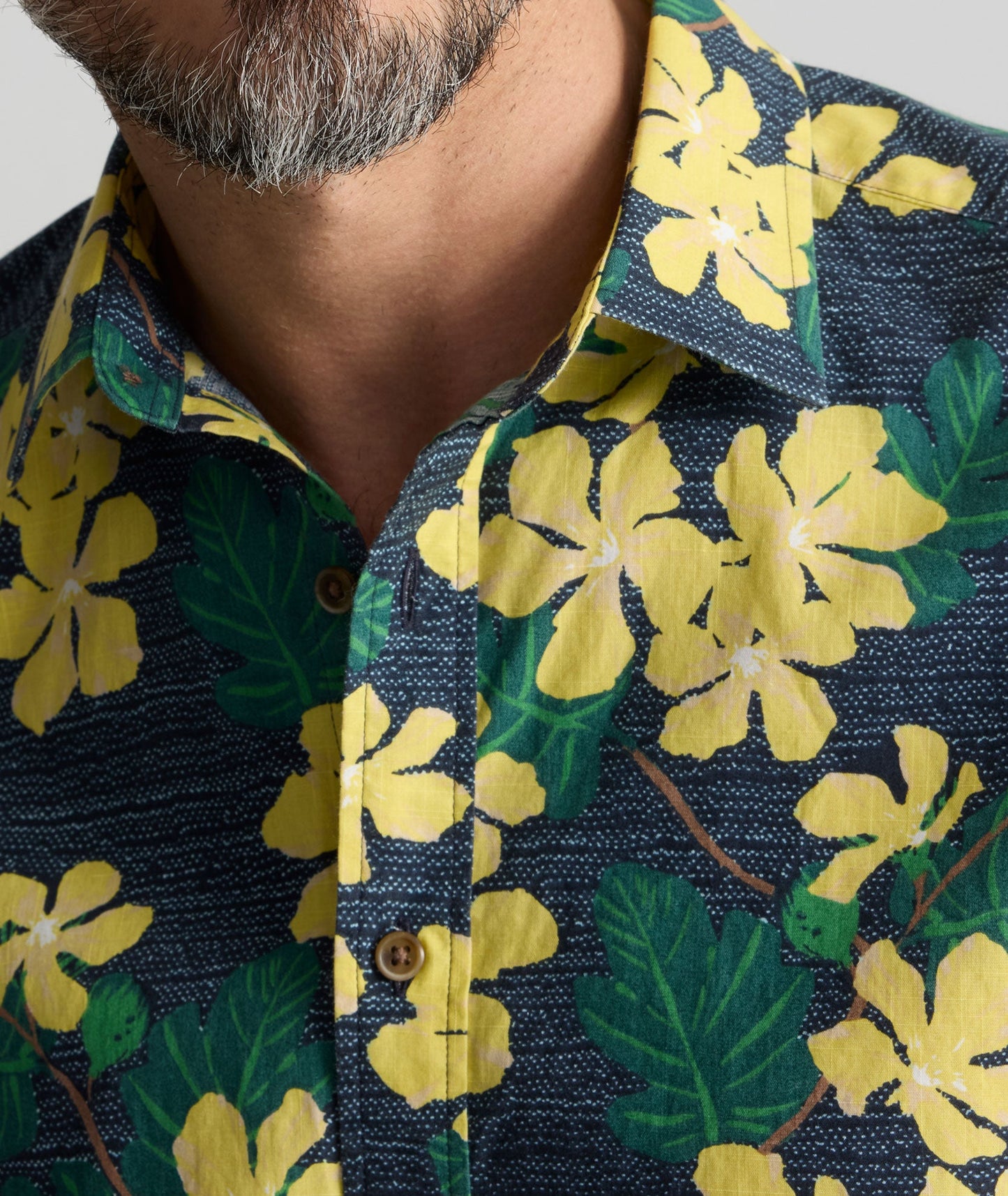 UNTUCKit Vintage Wash Short-Sleeve Finchley Shirt Navy & Yellow Floral Print