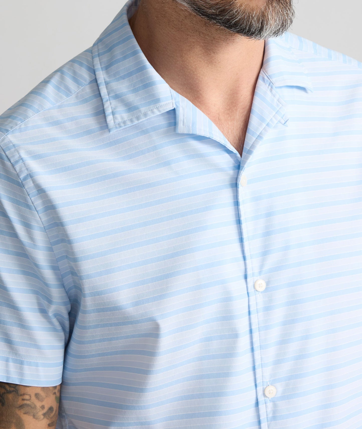 UNTUCKit Performance Short-Sleeve Camp Collar Shirt Blue Stripe