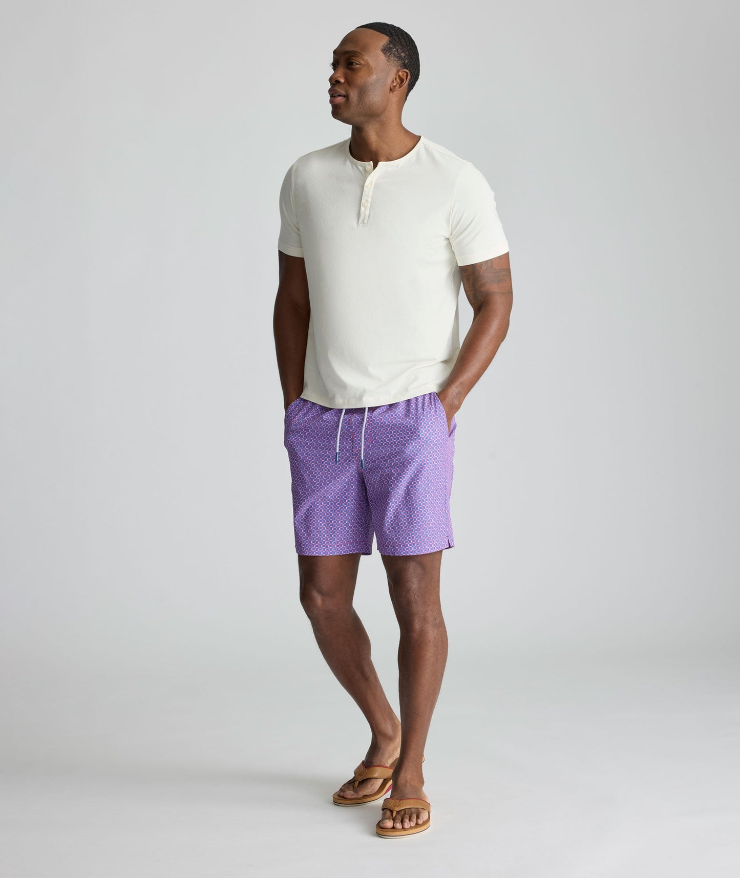 UNTUCKit Beyond Shorts Red & Blue Print