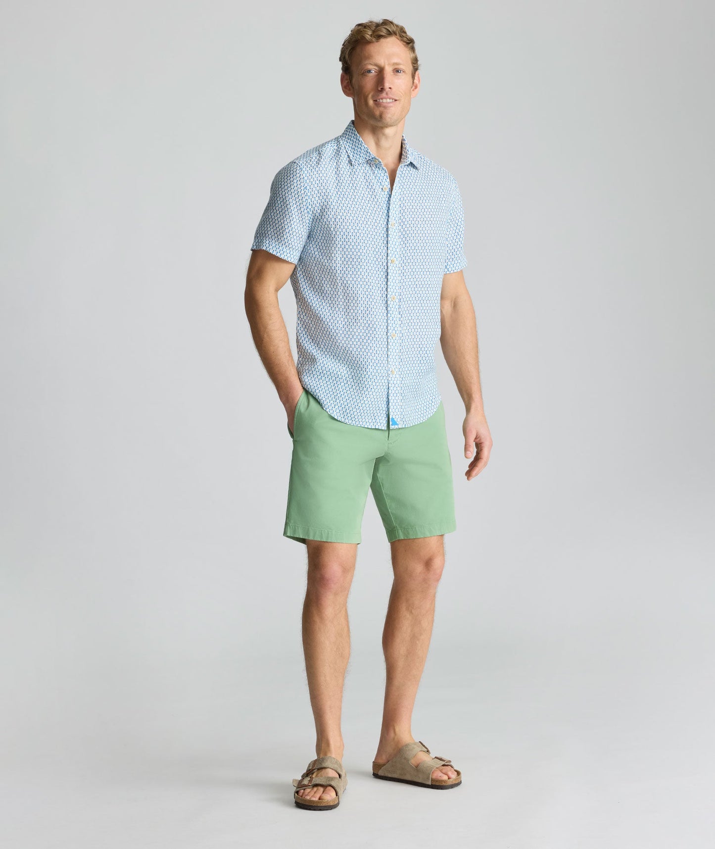 UNTUCKit 9" Stretch Chino Shorts Garment Dyed Green