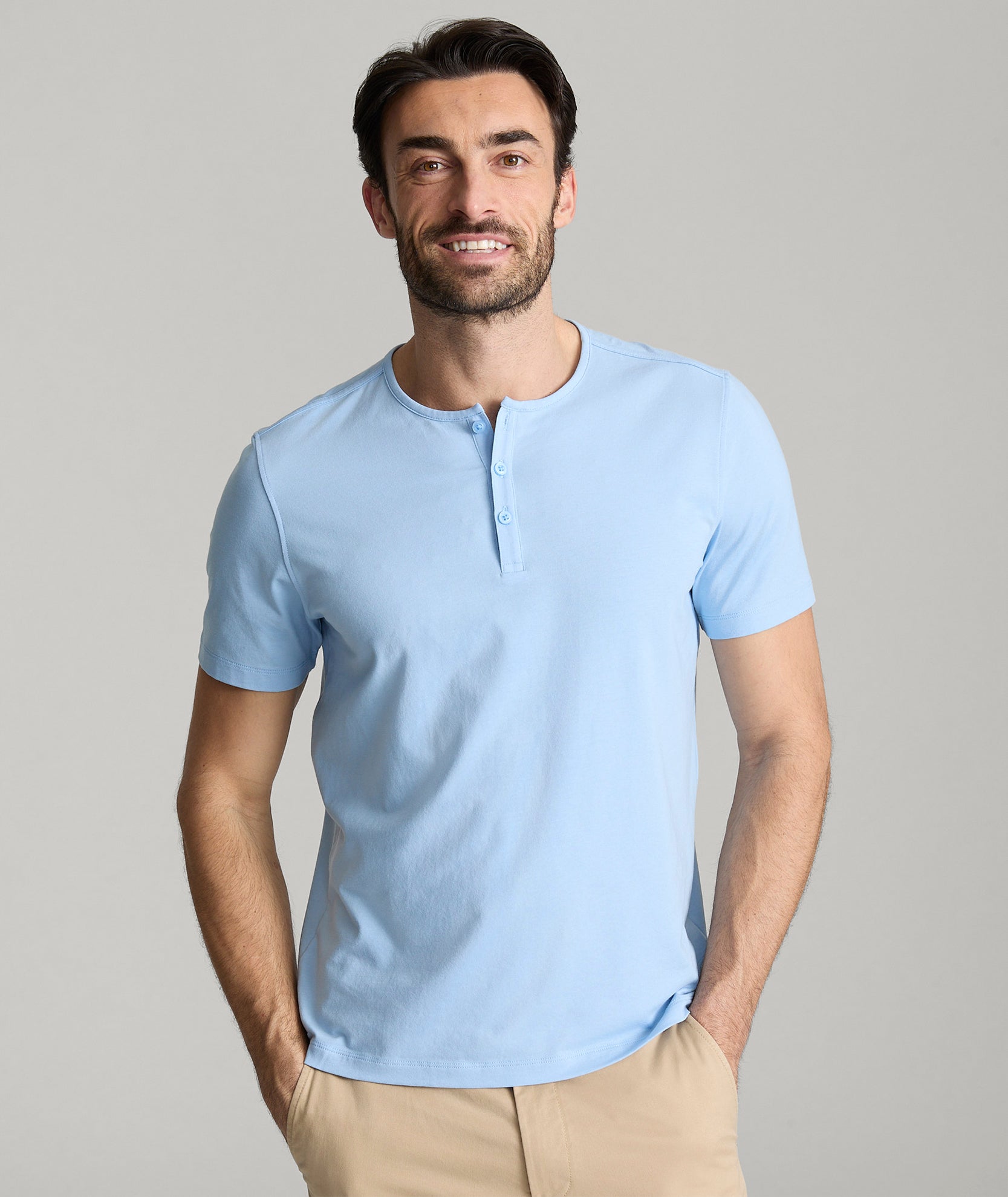 UNTUCKit EcoSoft™ Short-Sleeve Henley Light Blue