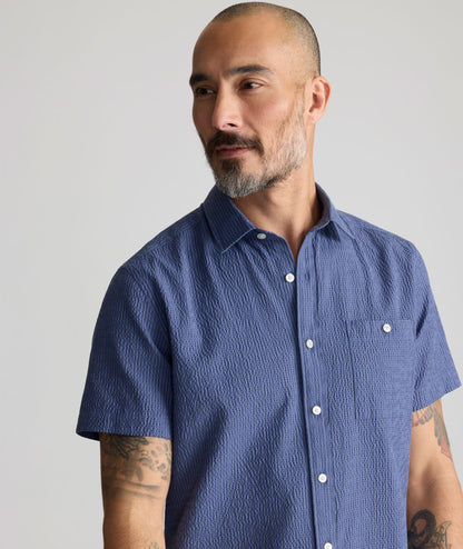 UNTUCKit Performance Seersucker Short-Sleeve Shirt Tonal Navy Stripe