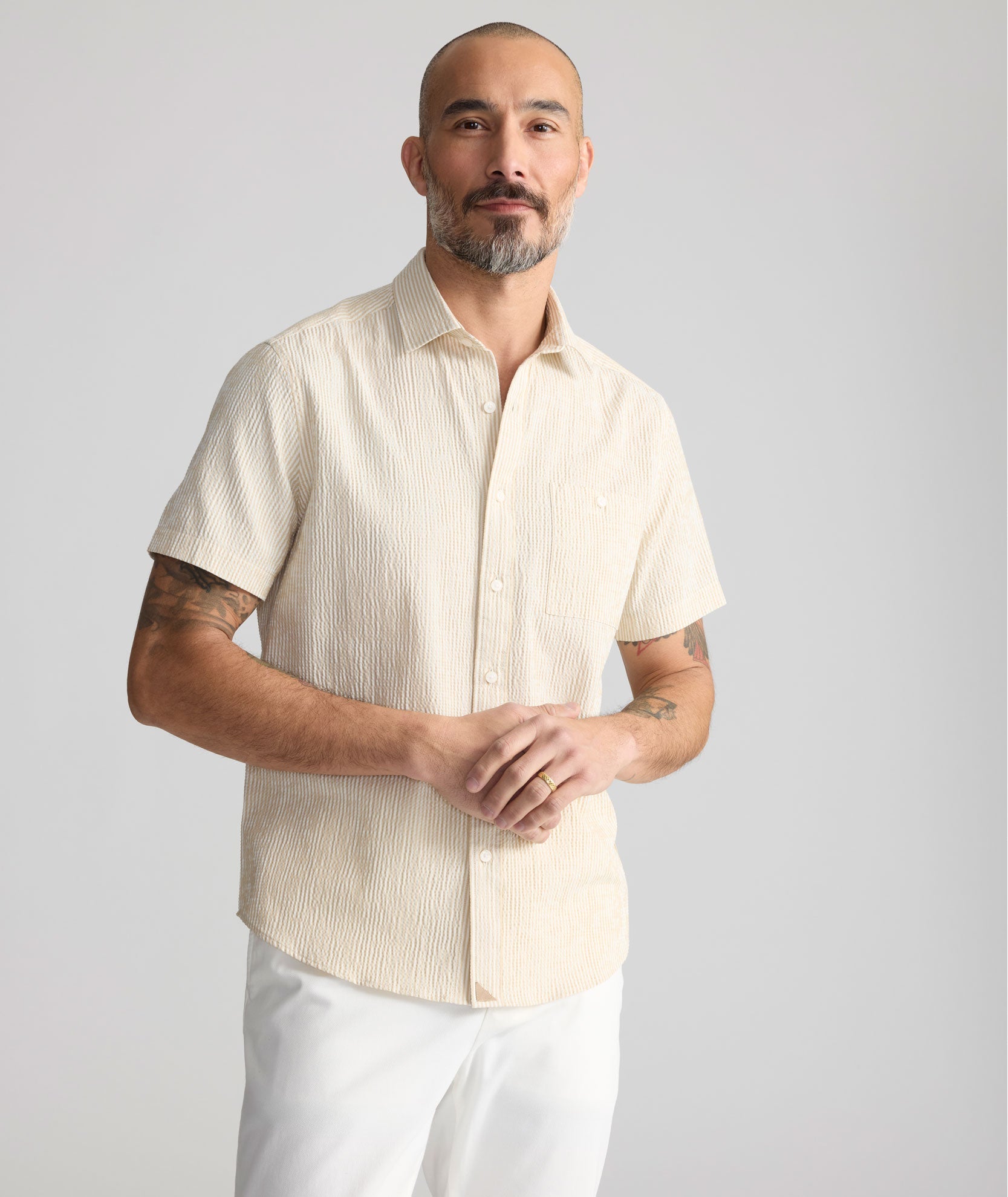 UNTUCKit Performance Seersucker Short-Sleeve Shirt Tan Stripe