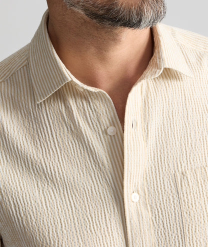 UNTUCKit Performance Seersucker Short-Sleeve Shirt Tan Stripe