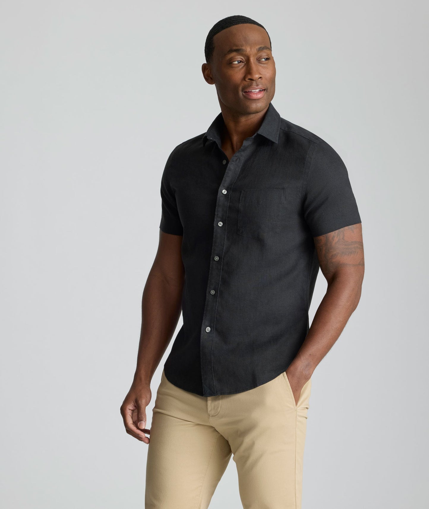 UNTUCKit Wrinkle-Resistant Linen Short-Sleeve Cameron Shirt Black