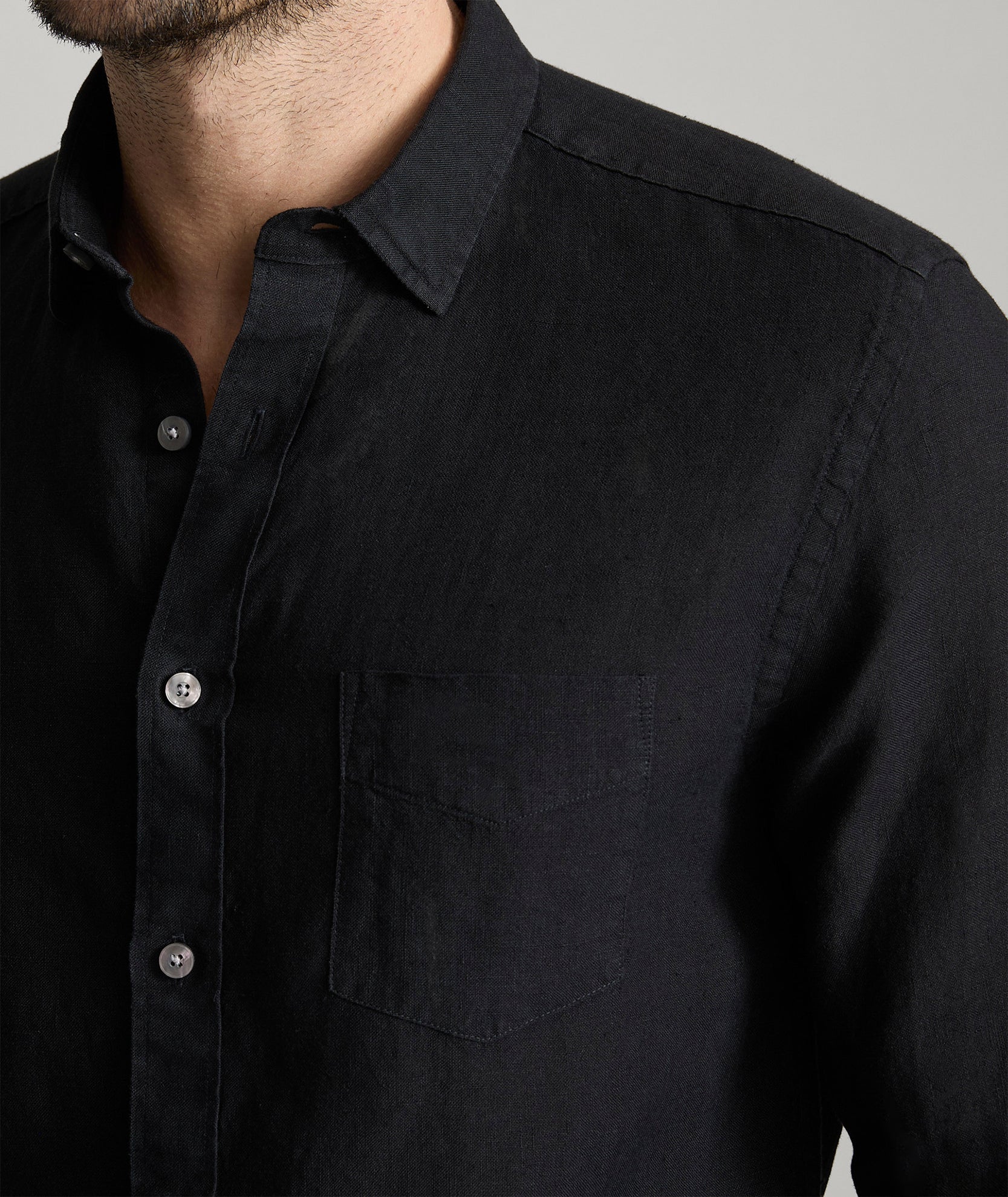 UNTUCKit Wrinkle-Resistant Linen Vin Santo Shirt Black