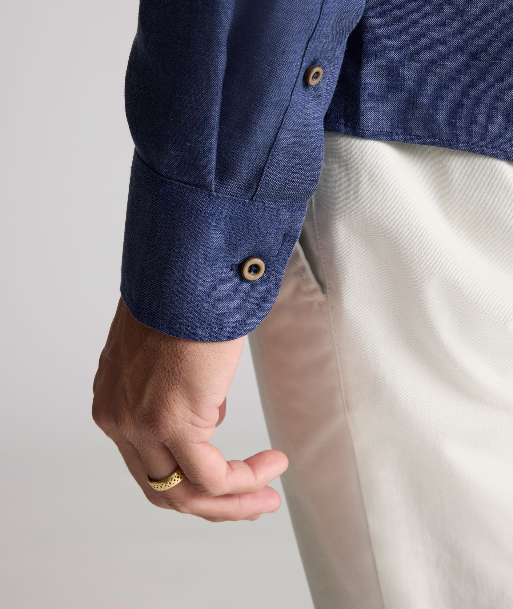 UNTUCKit Wrinkle-Resistant Linen Vin Santo Shirt Navy