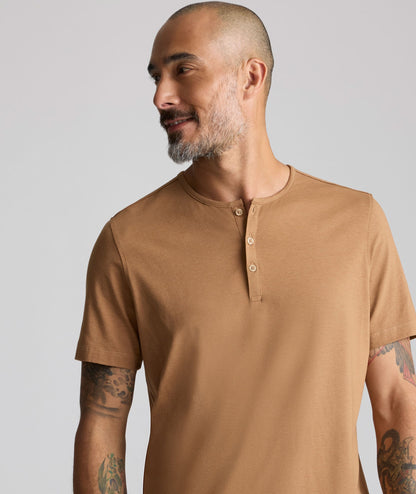 UNTUCKit EcoSoft™ Short-Sleeve Henley Tan