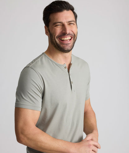 UNTUCKit EcoSoft™ Short-Sleeve Henley Military Green