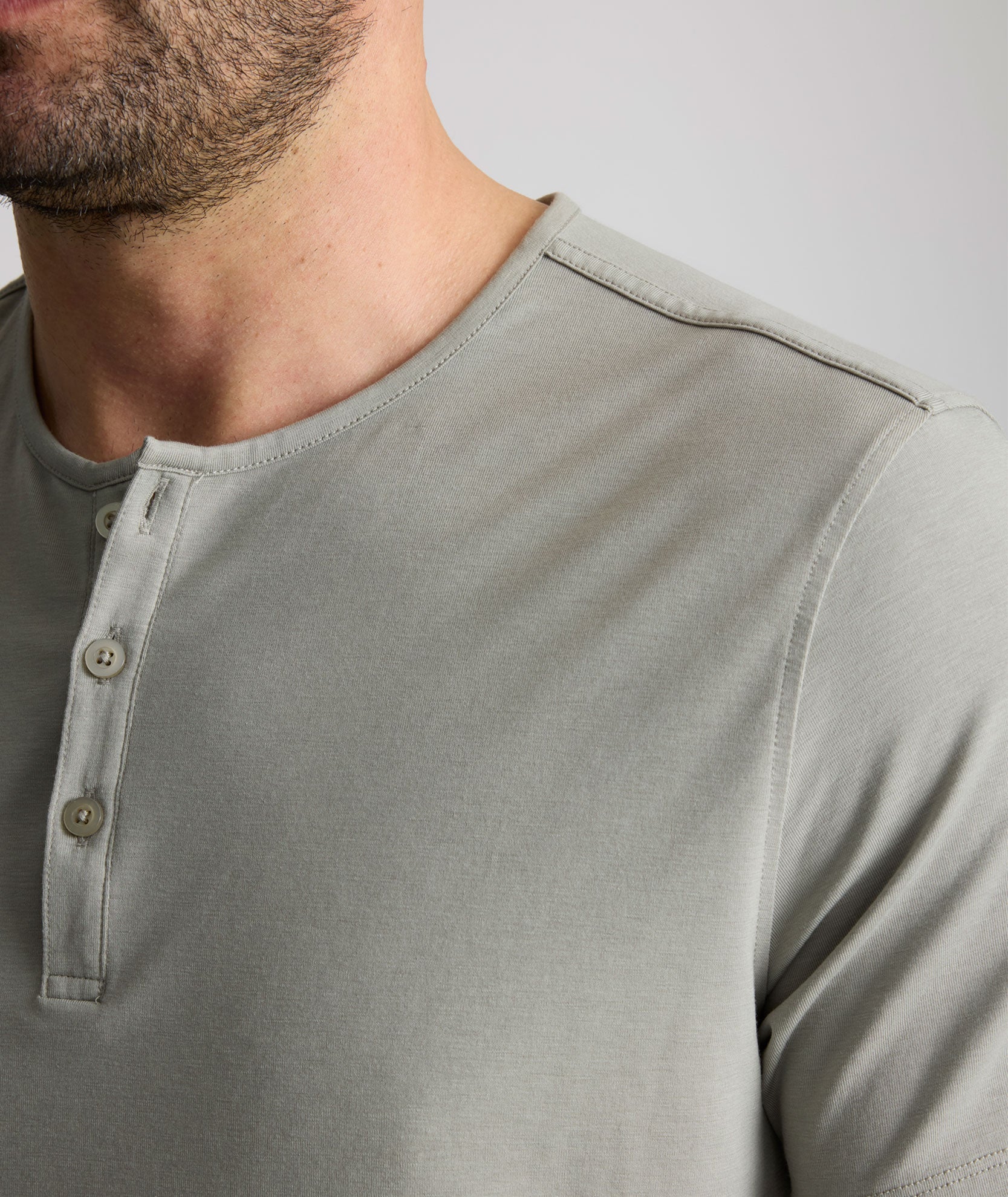 UNTUCKit EcoSoft™ Short-Sleeve Henley Military Green