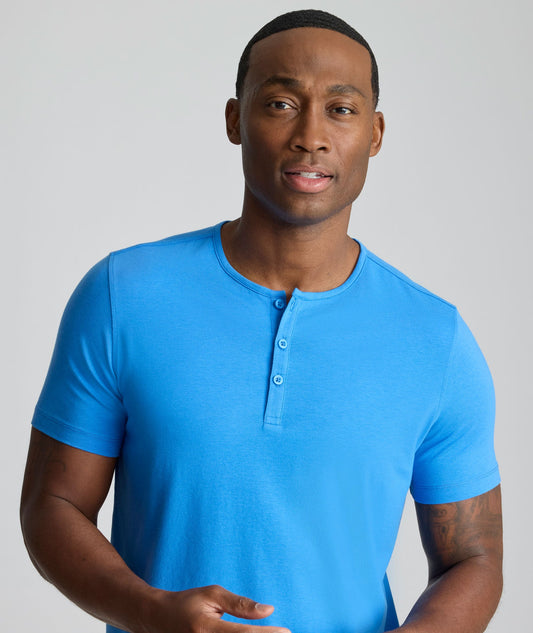 UNTUCKit EcoSoft™ Short-Sleeve Henley Light Blue