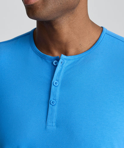 UNTUCKit EcoSoft™ Short-Sleeve Henley Light Blue