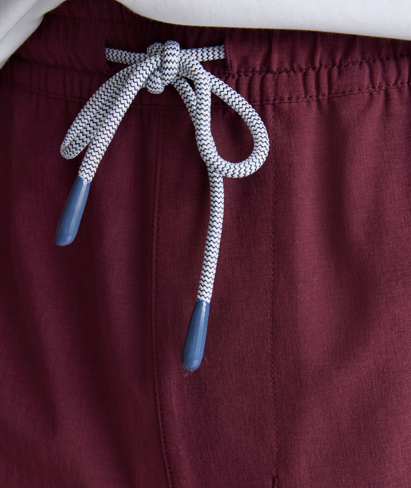 UNTUCKit Beyond Shorts Burgundy