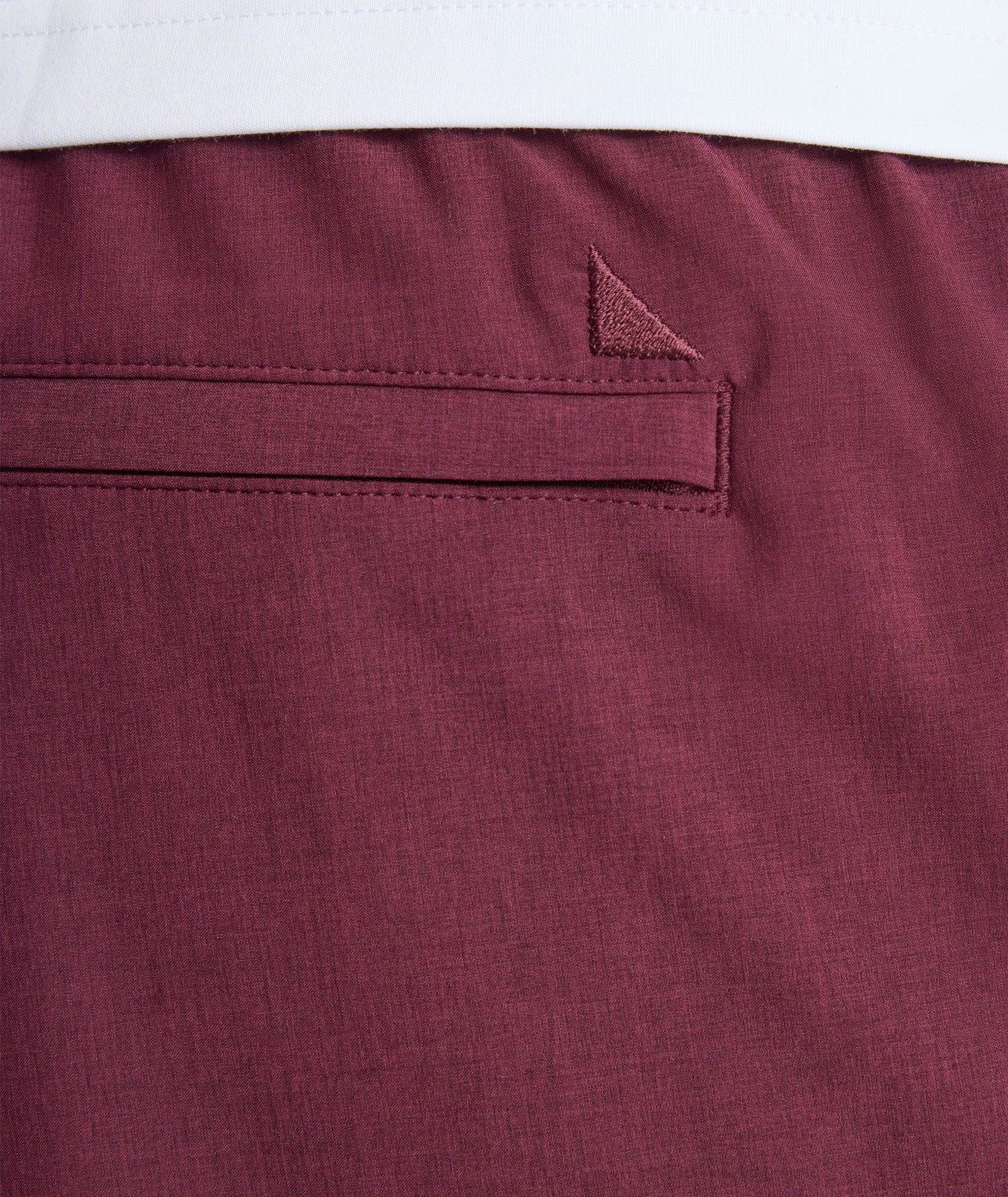 UNTUCKit Beyond Shorts Burgundy
