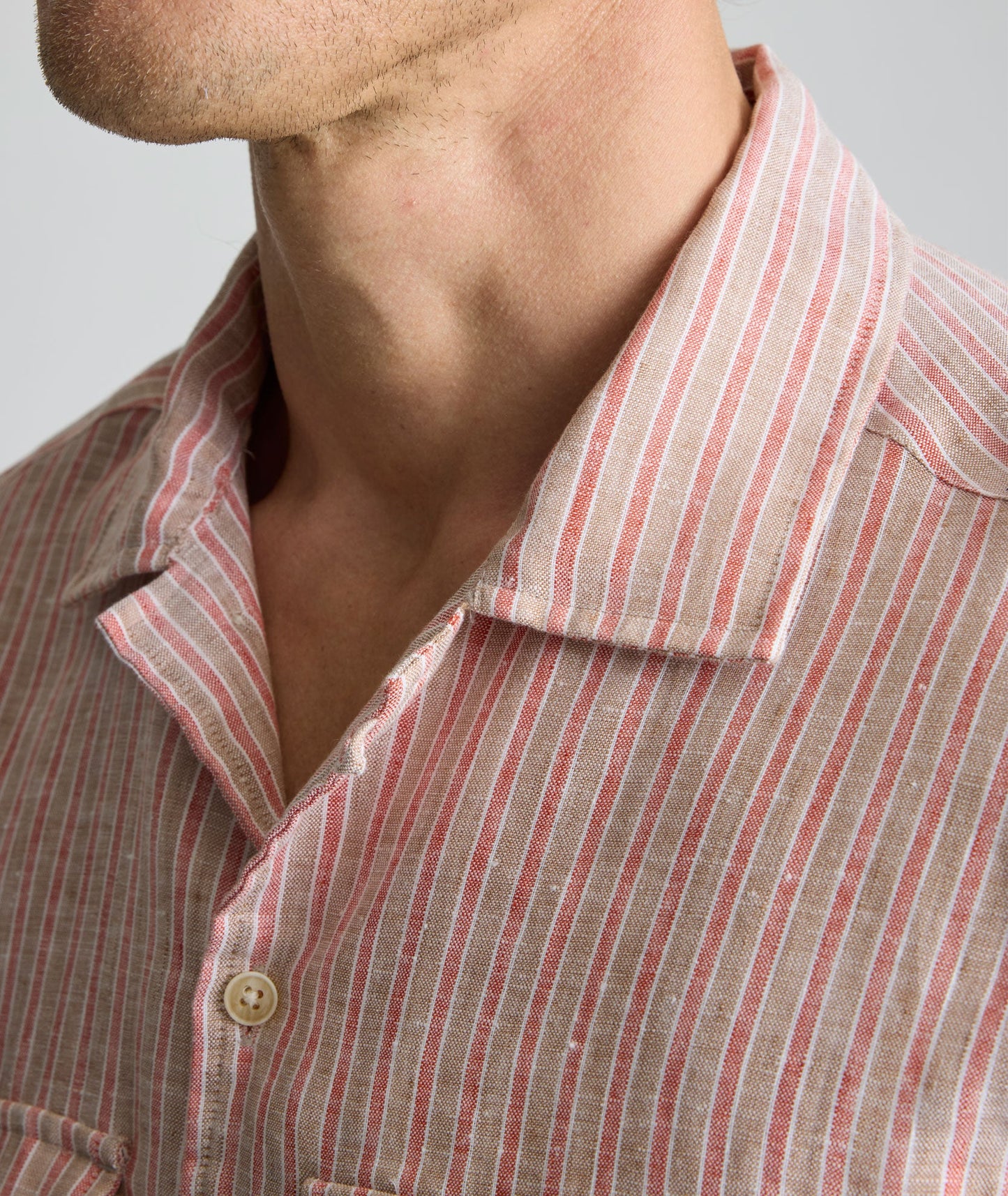 UNTUCKit Wrinkle-Resistant Linen Short-Sleeve Finnegan Shirt Tan