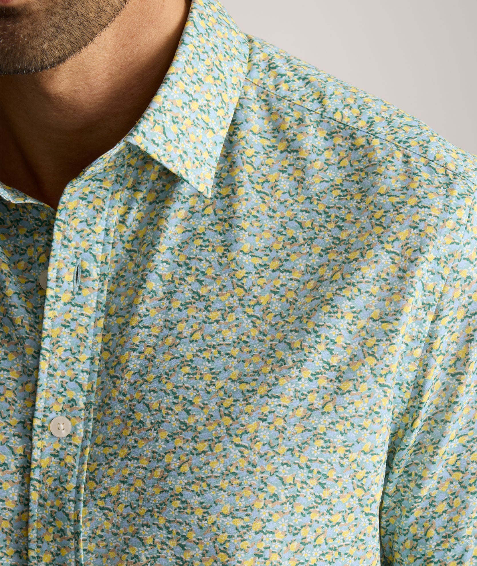 UNTUCKit Performance Short-Sleeve Yorke Shirt Yellow & Green Floral Print | Yorke