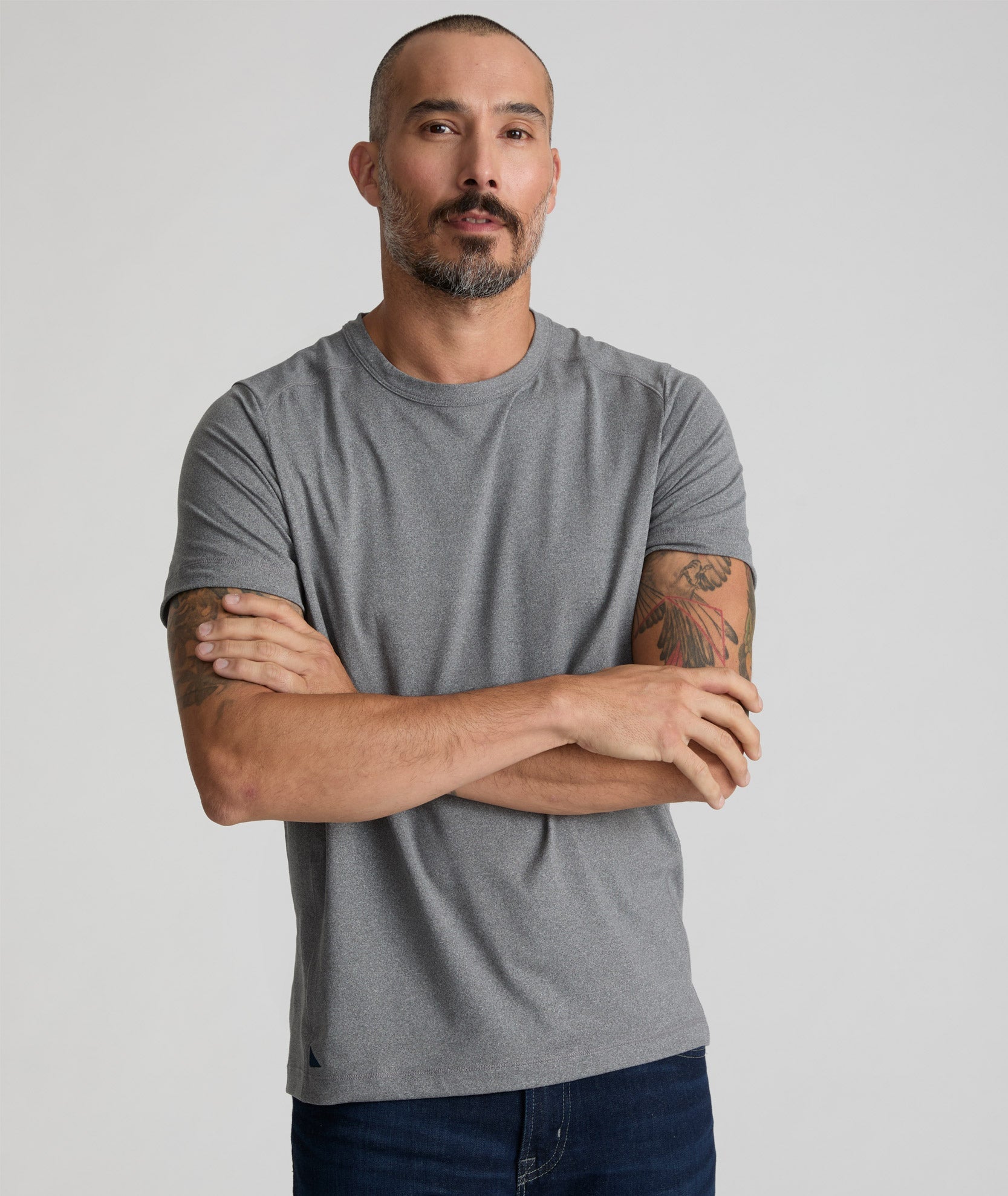 UNTUCKit Performance Tee Gray