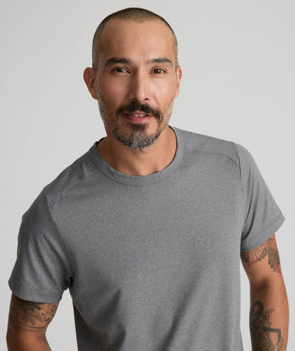 UNTUCKit Performance Tee Gray