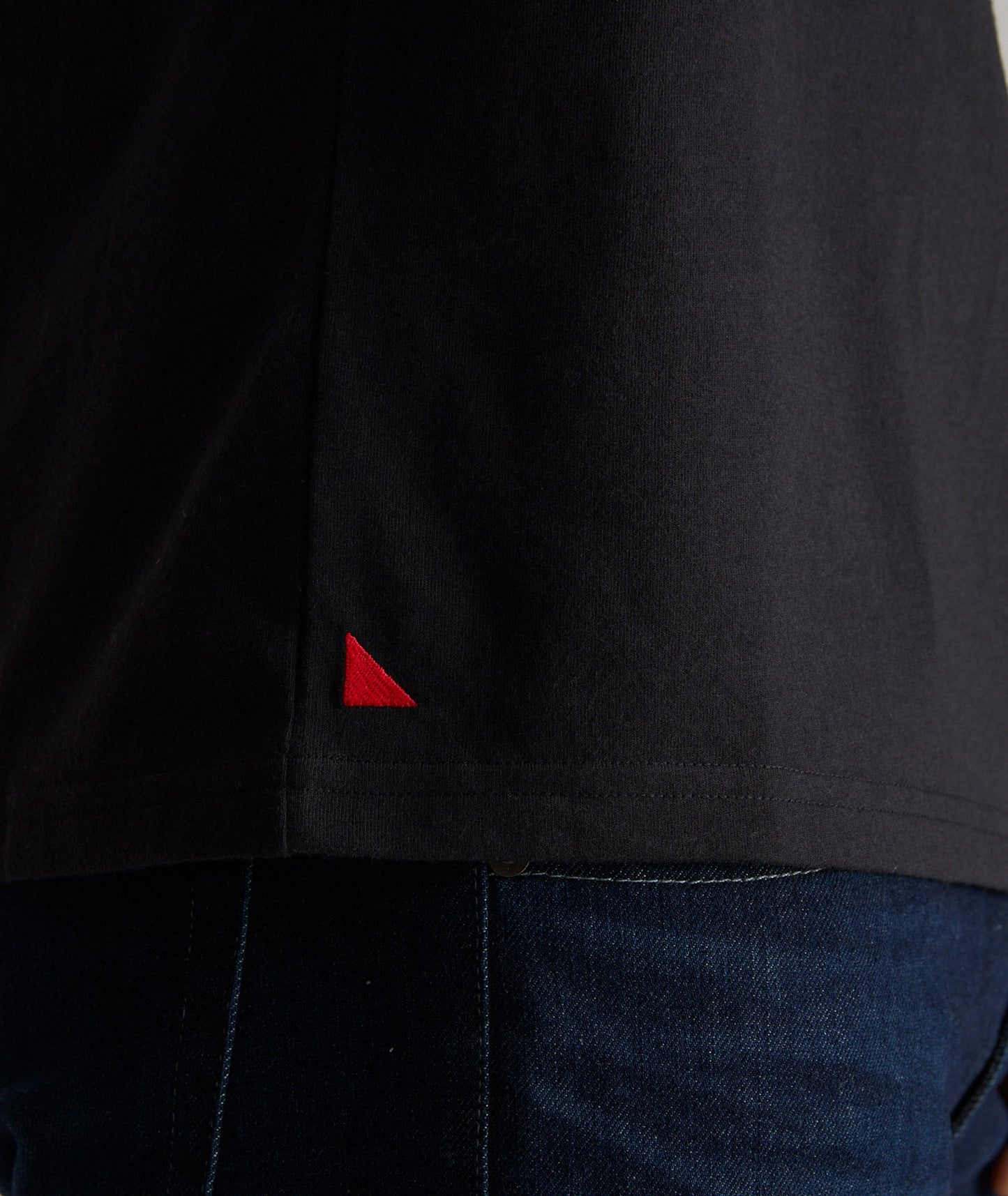 UNTUCKit Ultrasoft V-Neck Tee Black