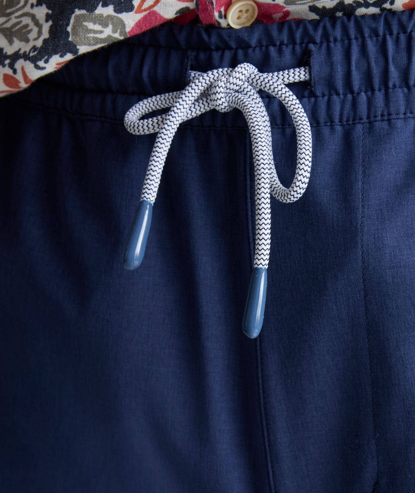 UNTUCKit Beyond Shorts Navy