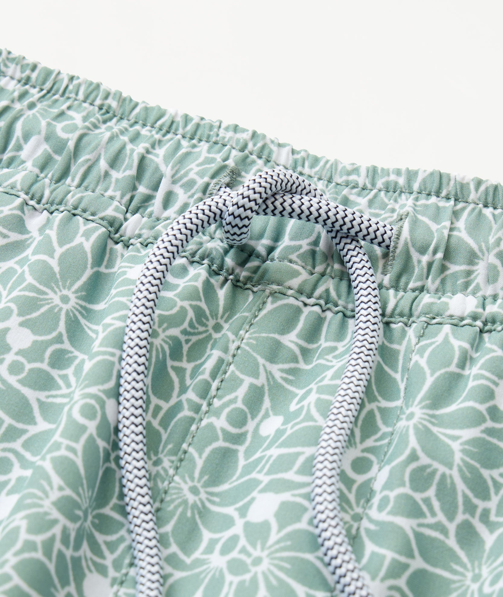 UNTUCKit Beyond Shorts Light Green Floral