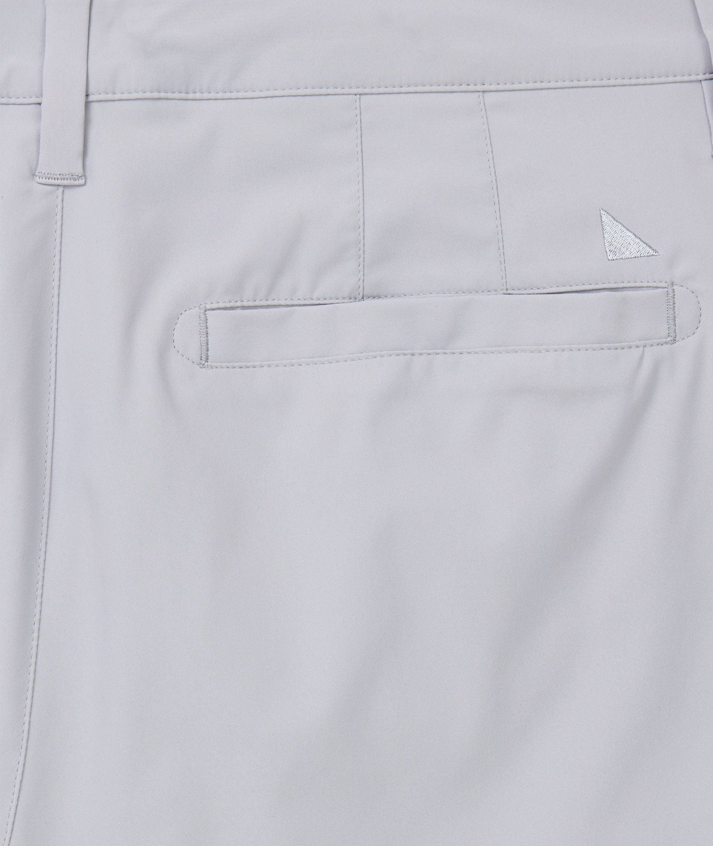 UNTUCKit 9" Traveler Tech Shorts Gray