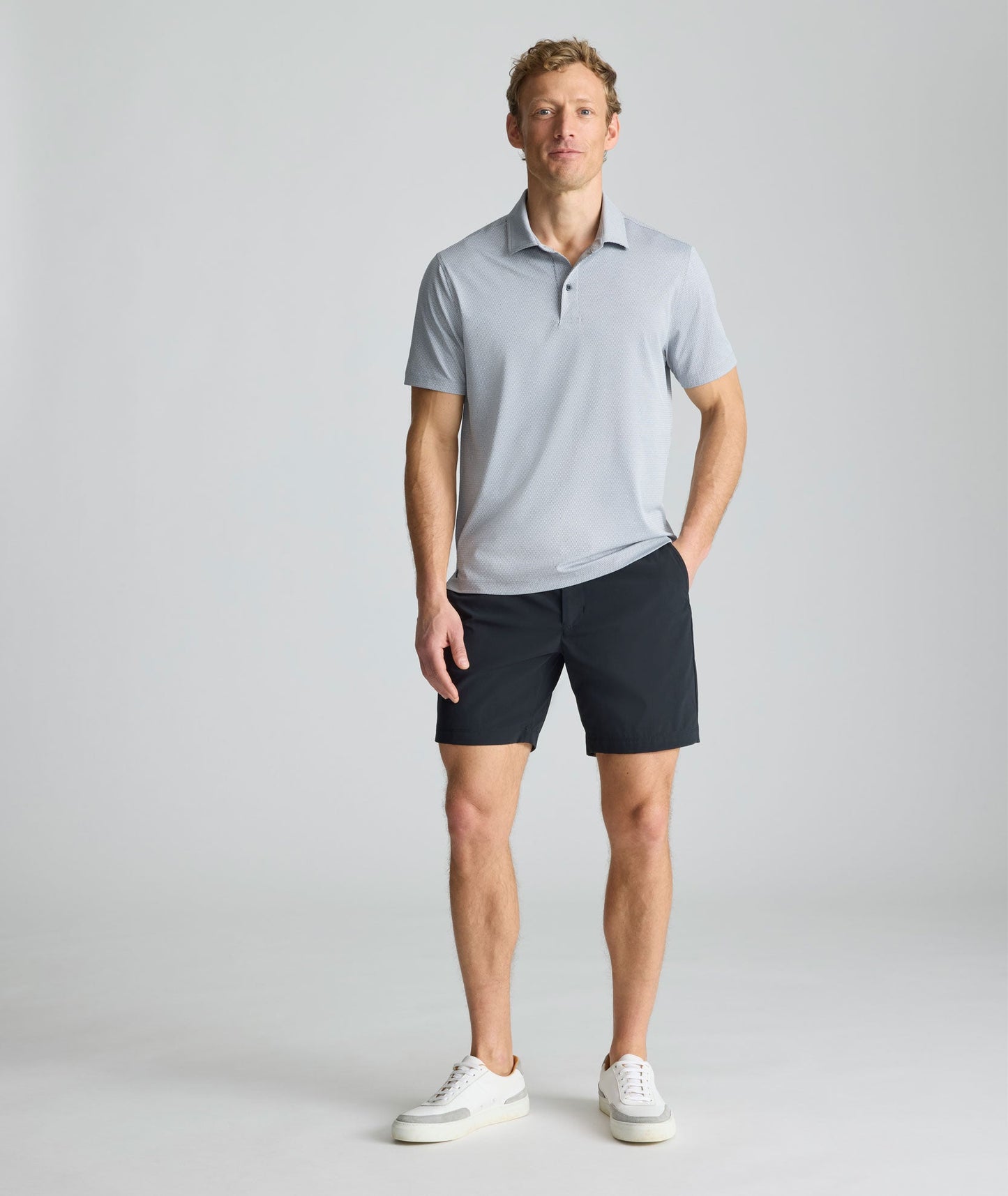 UNTUCKit 7" Traveler Tech Shorts Black
