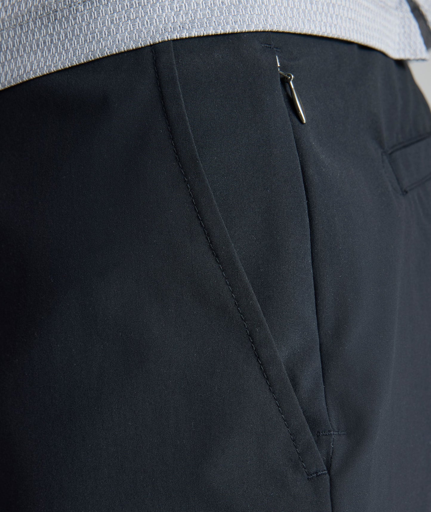 UNTUCKit 7" Traveler Tech Shorts Black