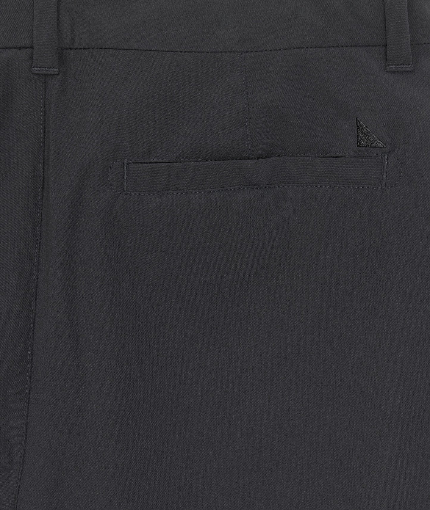 UNTUCKit 7" Traveler Tech Shorts Black
