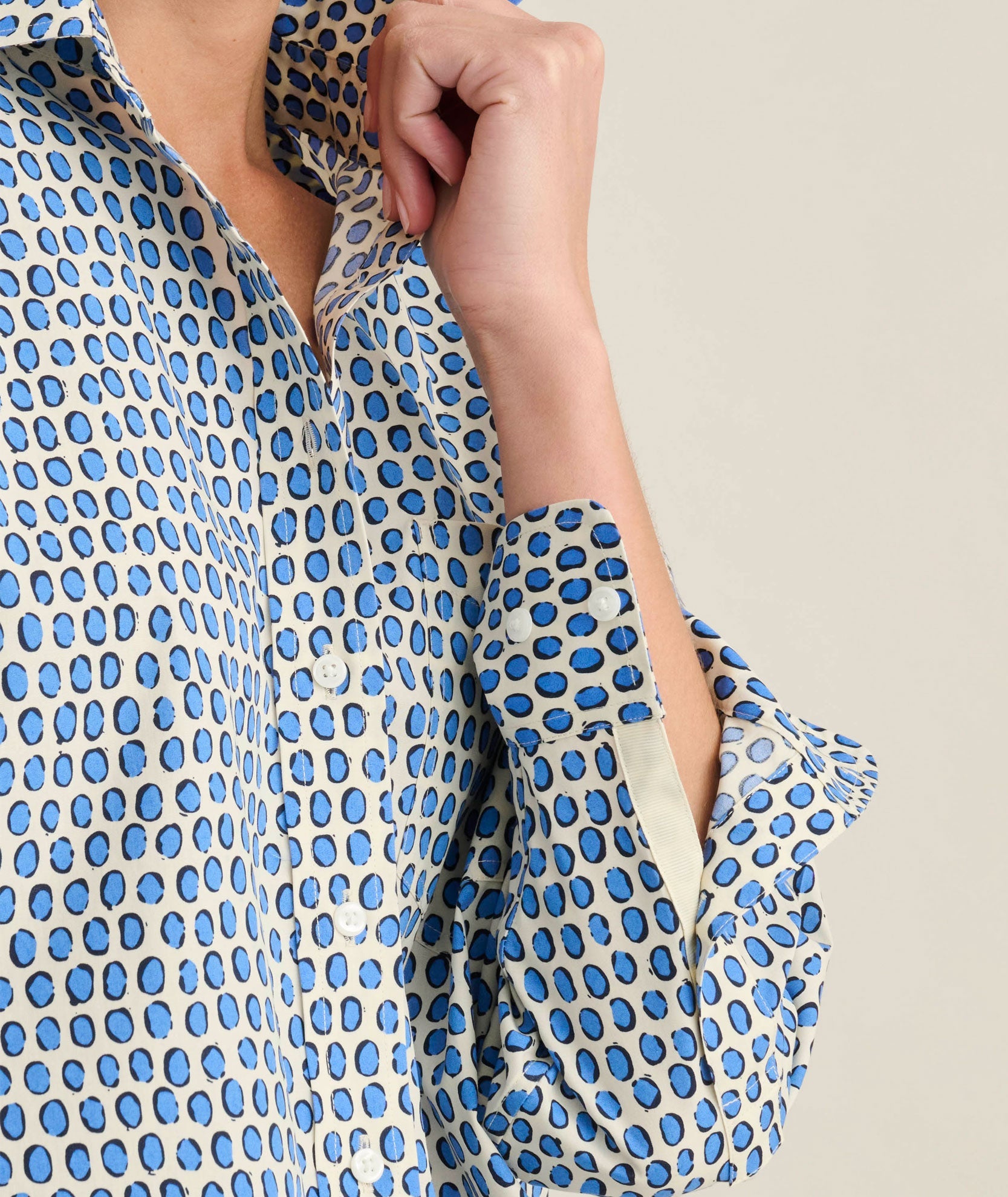 UNTUCKit Wrinkle-Free Untucked Fit Crosby Shirt White and Blue Dot