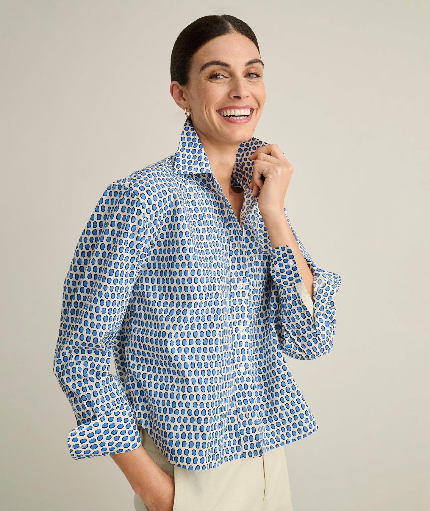 UNTUCKit Wrinkle-Free Untucked Fit Crosby Shirt White and Blue Dot