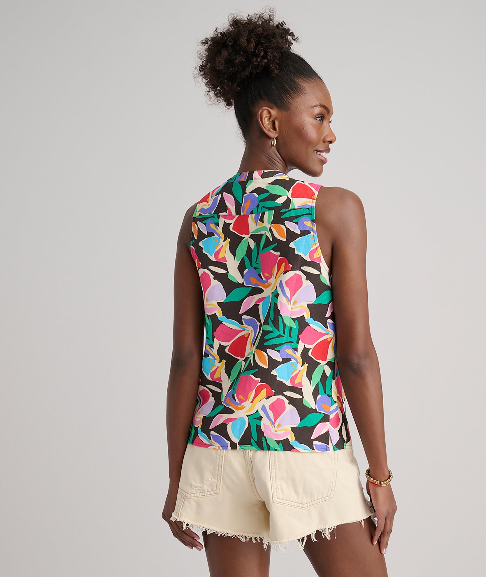 UNTUCKit Linen Blend Frida Shirt Black Jungle Print