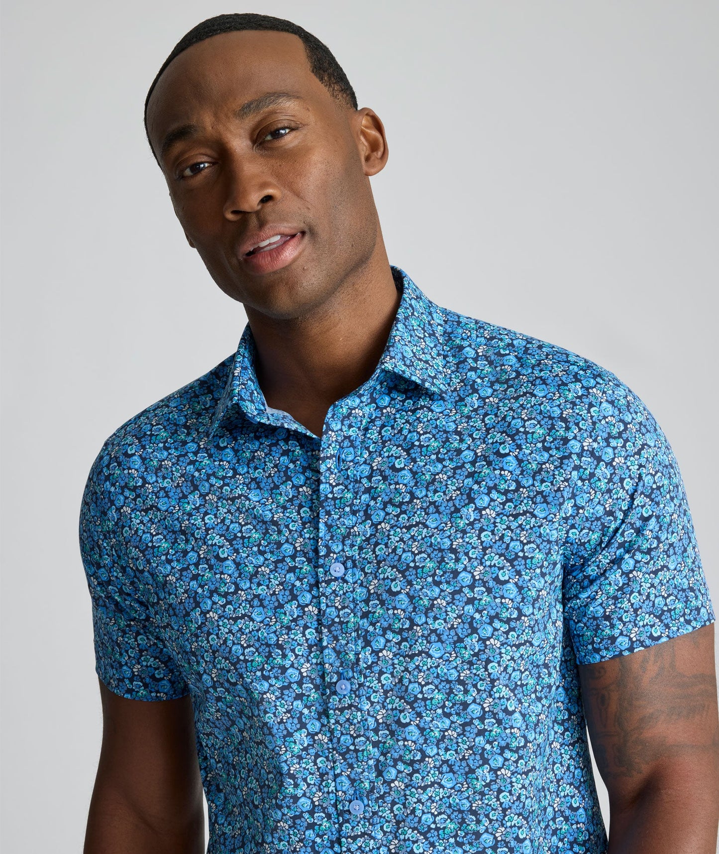 UNTUCKit Performance Short-Sleeve Zamora Shirt Navy
