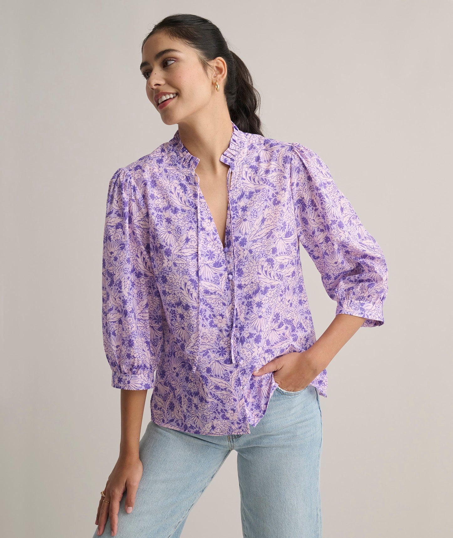 UNTUCKit Cotton V-Neck Charlie Shirt Light Pink Floral Print