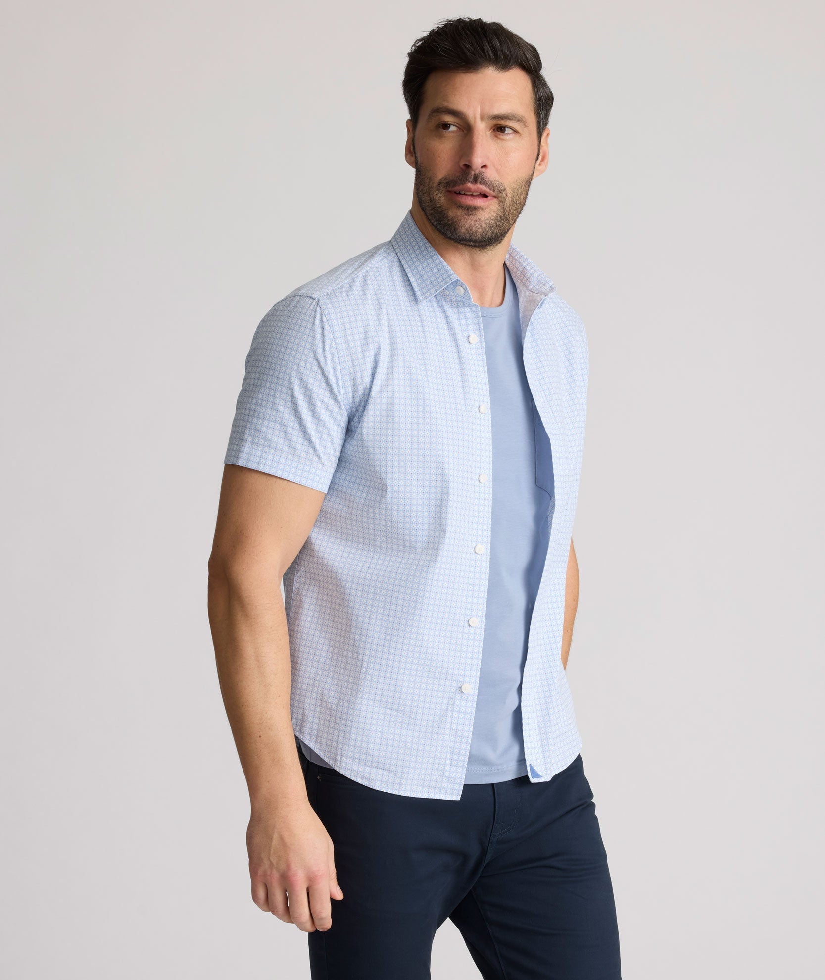 UNTUCKit Stretch Cotton Short-Sleeve Dunbar Shirt Blue & White Diamond Print | Fair Trade Certified