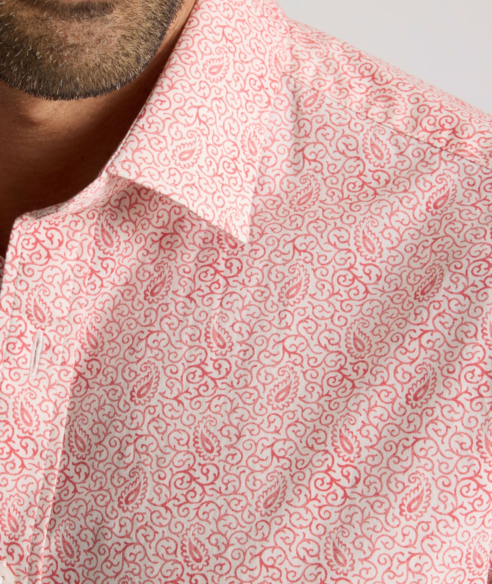 UNTUCKit Stretch Cotton Short-Sleeve Coldwell Shirt Orange Paisley Print | Fair Trade Certified