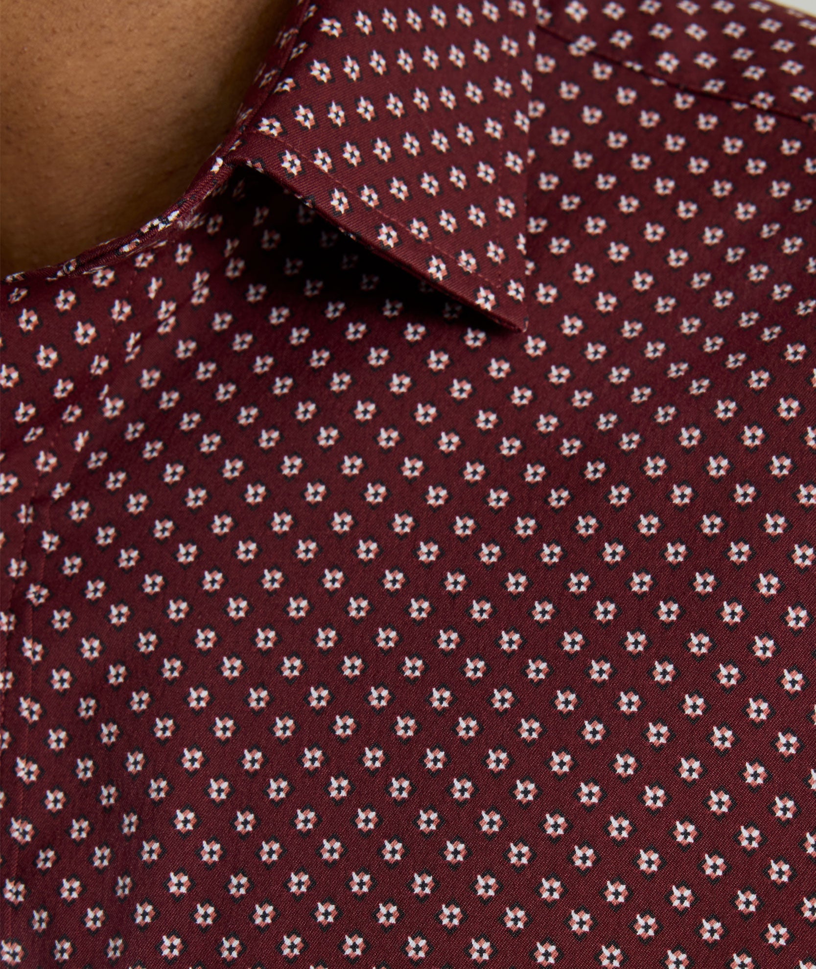 UNTUCKit Performance Short-Sleeve Stanton Shirt Maroon