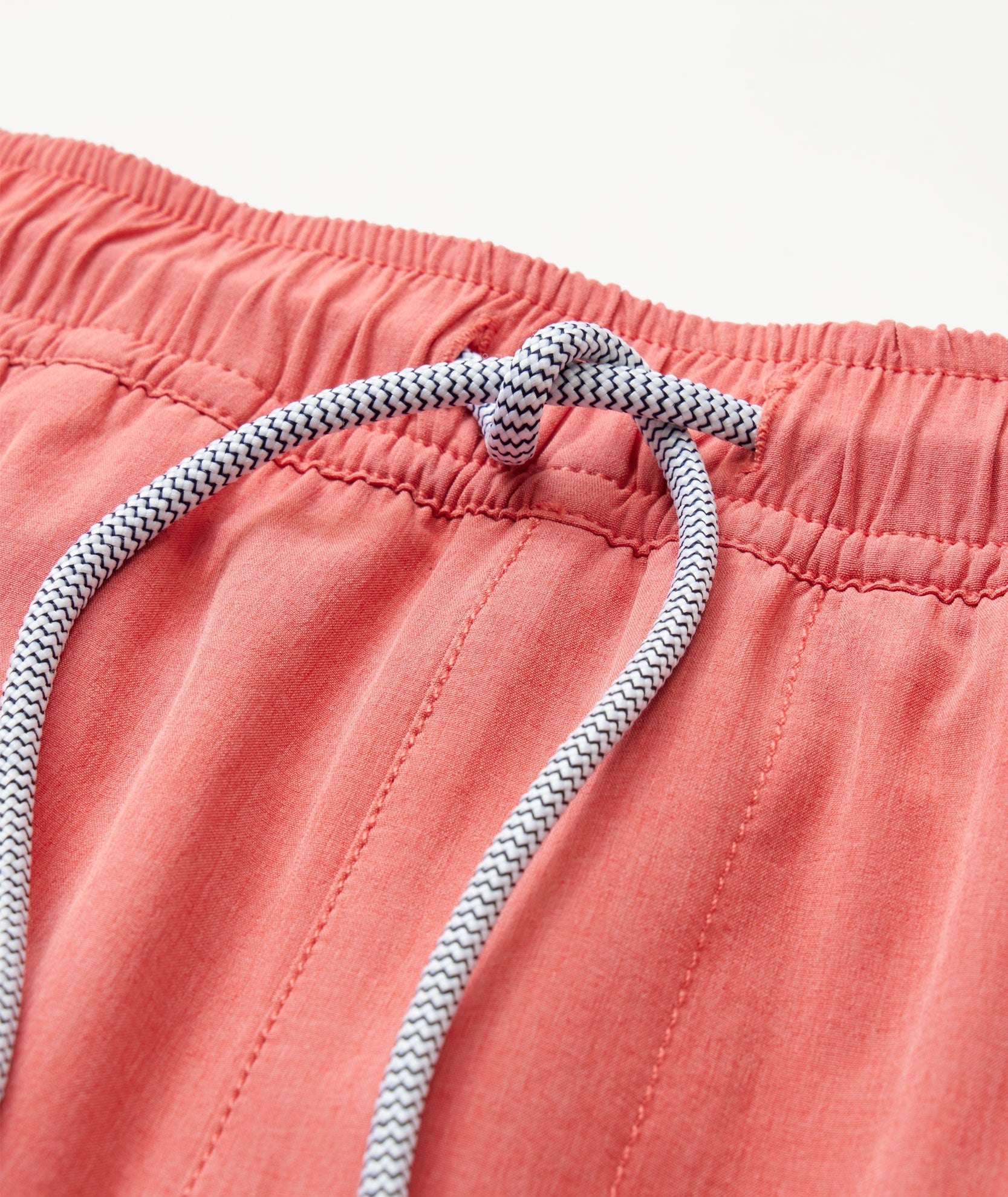 UNTUCKit Beyond Shorts Coral