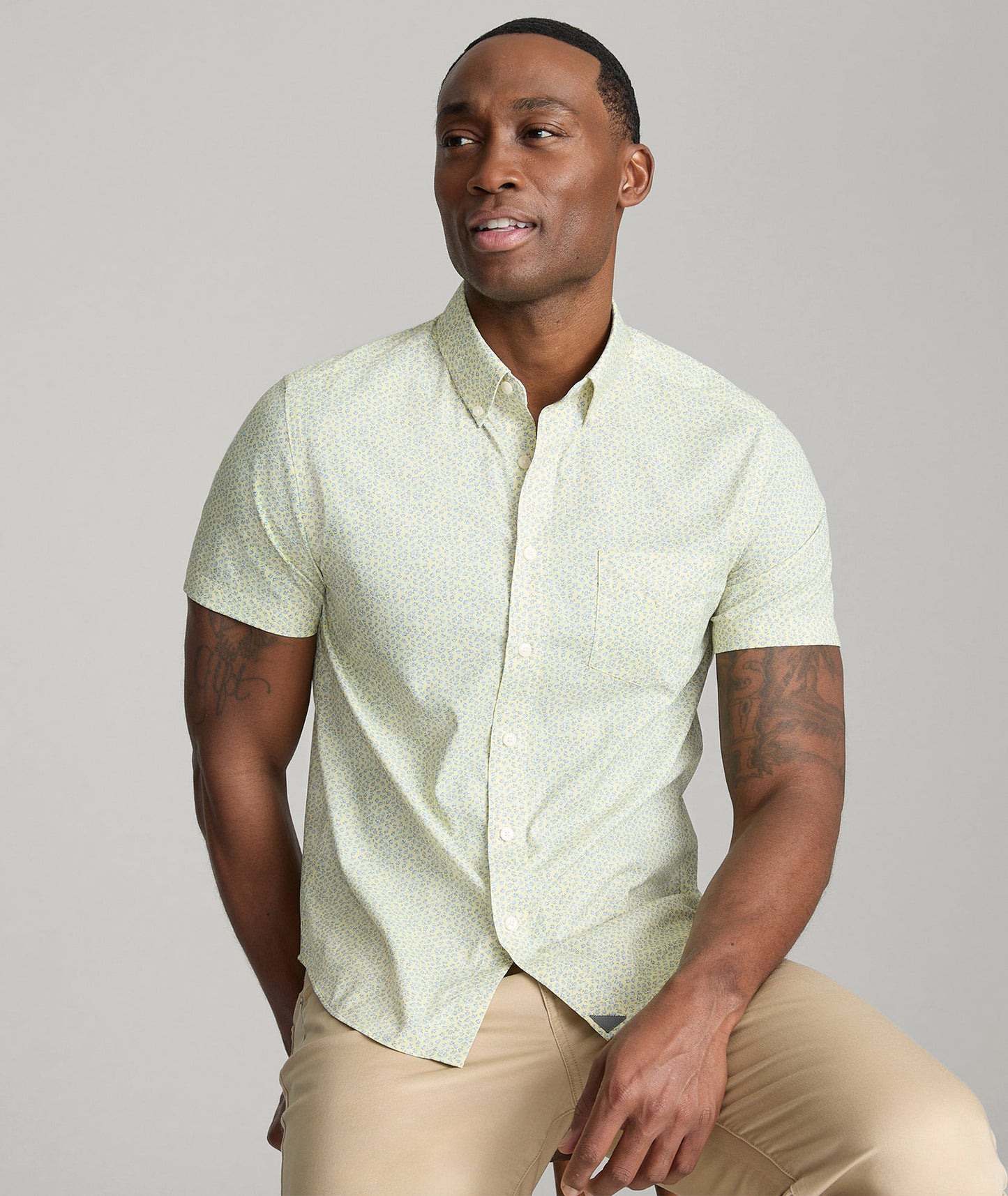 UNTUCKit Performance Short-Sleeve Ivers Shirt Ivers | Yellow & Blue Print